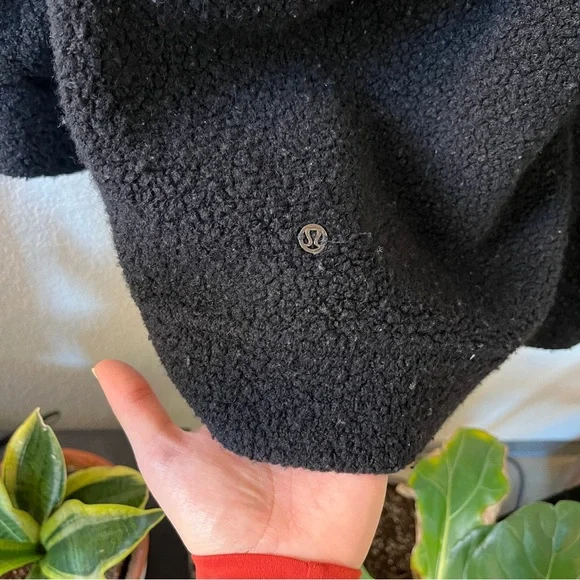 Lululemon So Sherpa Hooded Fleece Jacket - Picture 7 of 7